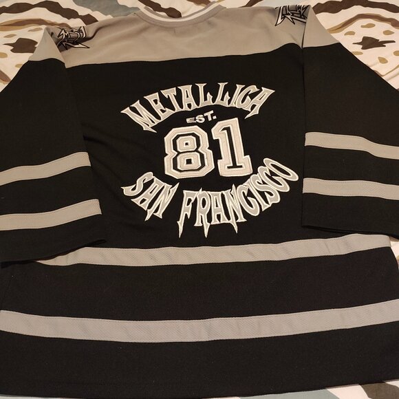 Jersey Metallica x San José Shark Édition Très Limité Taille L Très bon état - Picture 3 of 6